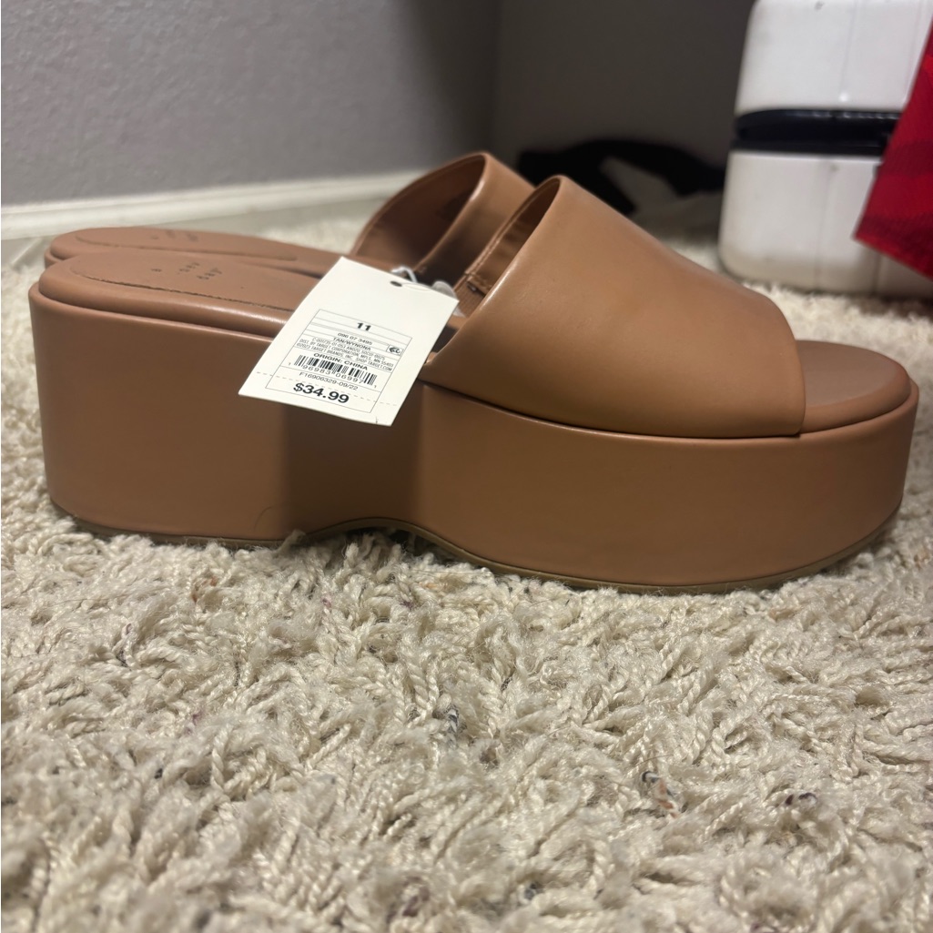 Brand New With Tag Size 11